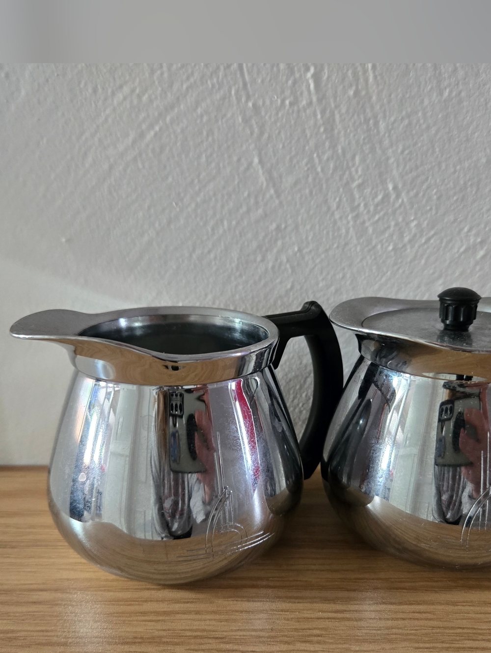 Vintage 1950s Sunbeam Chrome Creamer And Sugar 3" Tall  Metal Stainless Steel - Picture 2 of 10